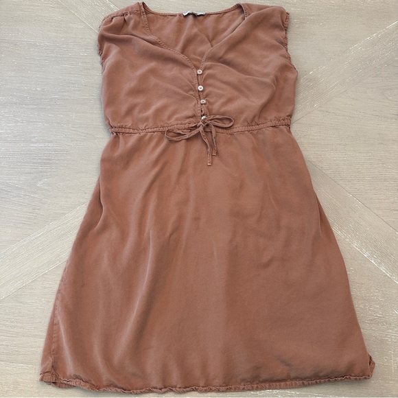 Love Tree Brown Sleeveless Tie Front Sundress - Picture 1 of 8